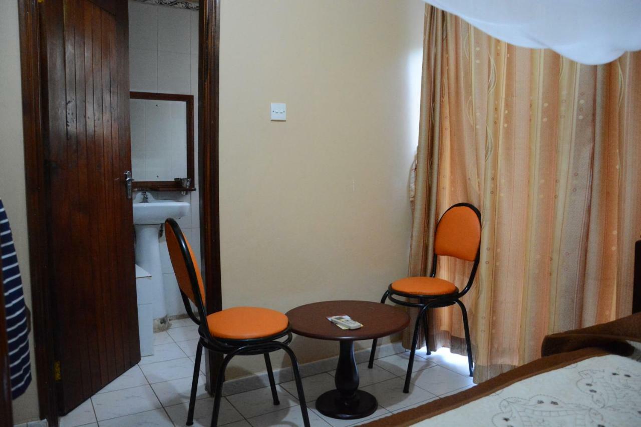 Rwenzori International Hotel Kasese Extérieur photo