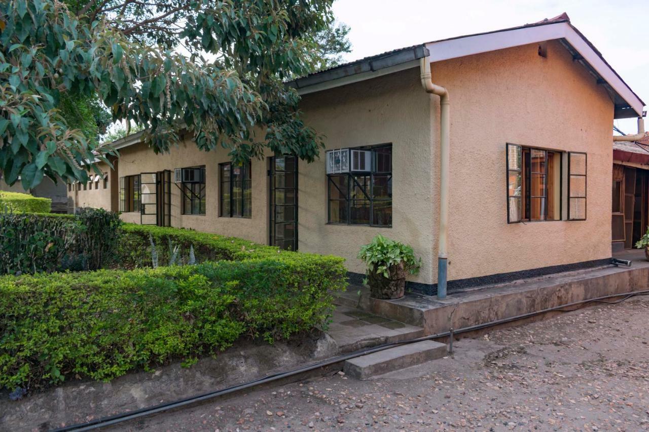 Rwenzori International Hotel Kasese Extérieur photo