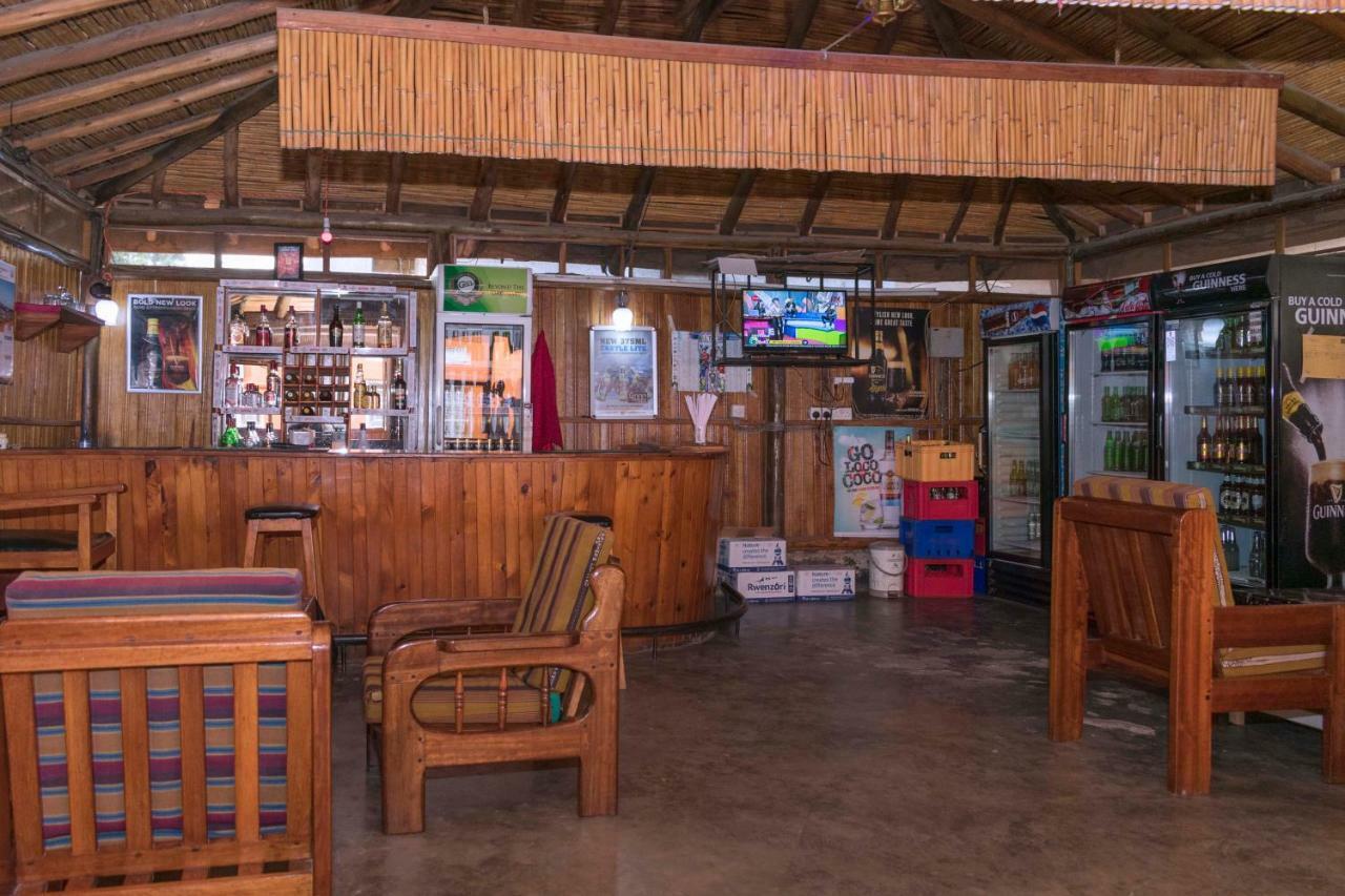 Rwenzori International Hotel Kasese Extérieur photo