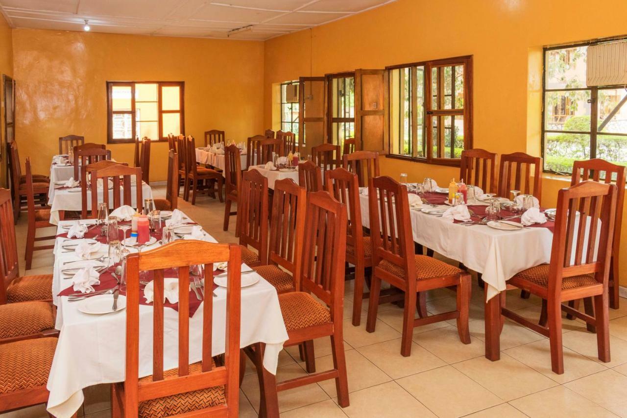Rwenzori International Hotel Kasese Extérieur photo