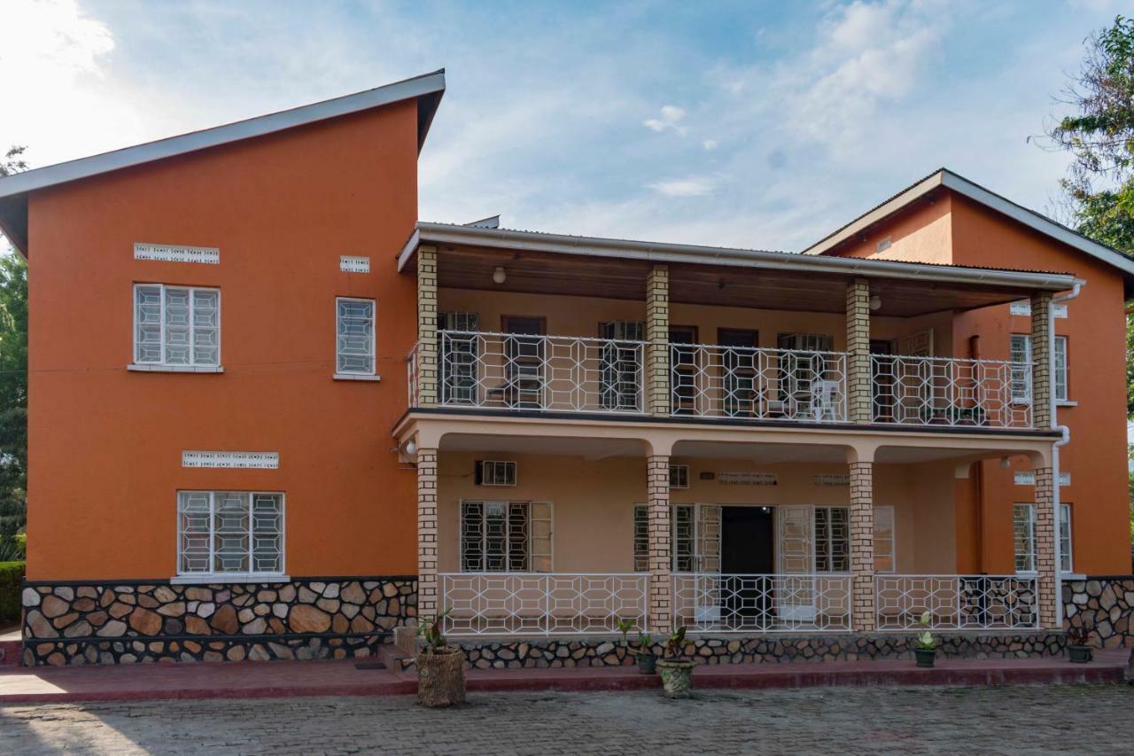 Rwenzori International Hotel Kasese Extérieur photo