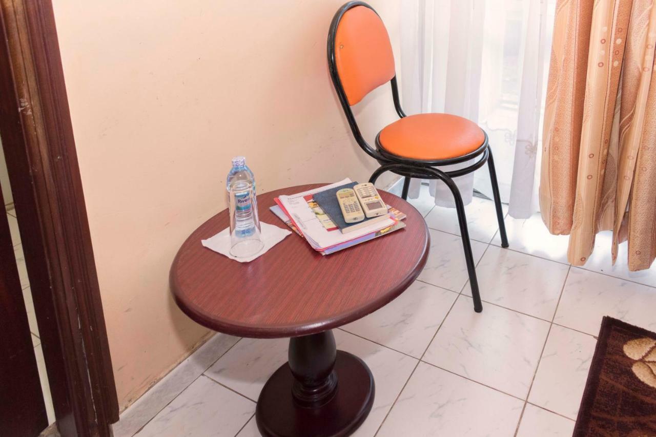 Rwenzori International Hotel Kasese Extérieur photo