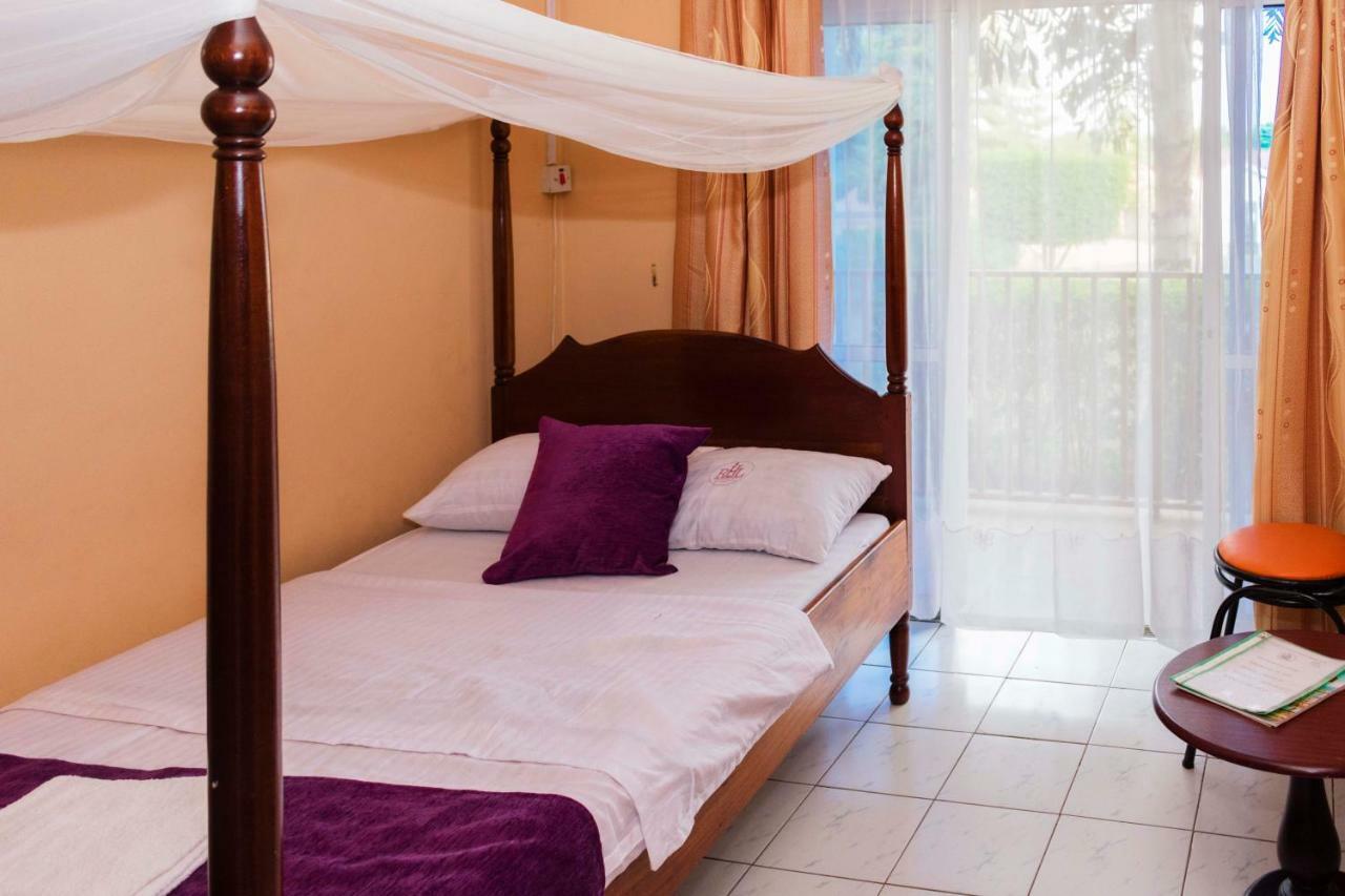 Rwenzori International Hotel Kasese Extérieur photo