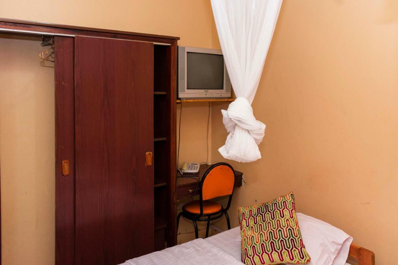 Rwenzori International Hotel Kasese Extérieur photo