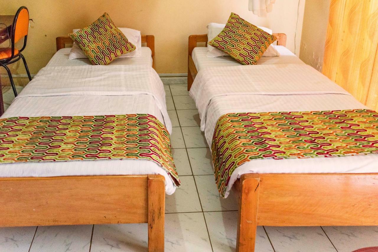 Rwenzori International Hotel Kasese Extérieur photo